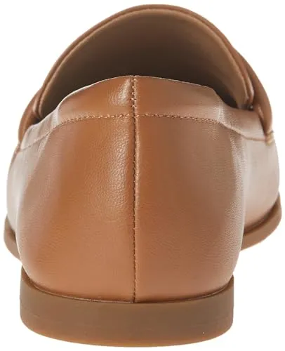 Amazon Essentials Women's Soft Moc Toe Loafer, Camel, 9