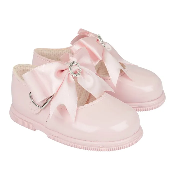 Baypods Girls Pink Patent First Walker Shoe