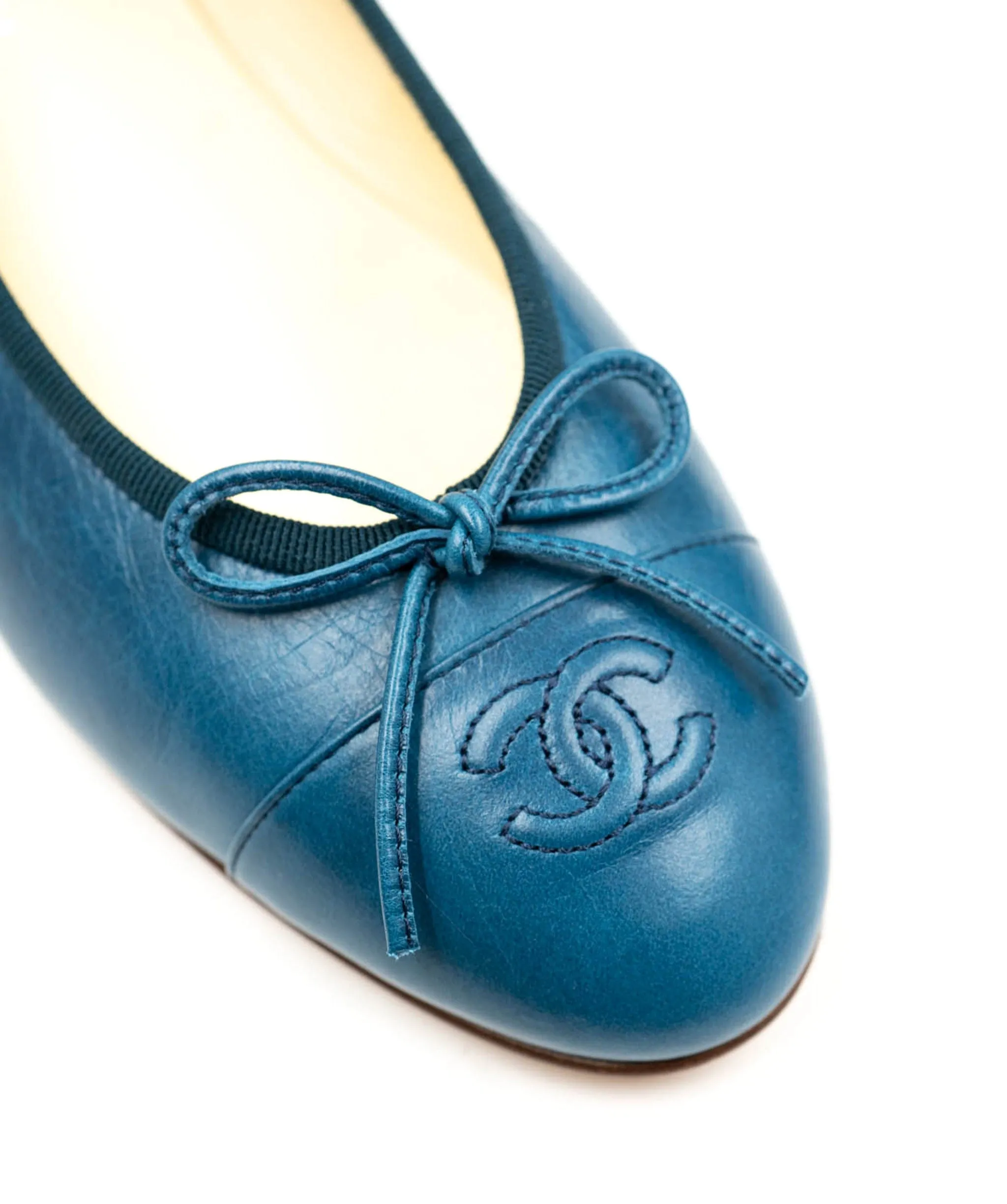 Chanel teal classic ballet flats AEL1071