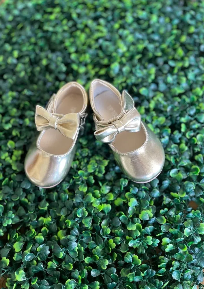 Tip Top Girls’ Infant and Toddler Gold MaryJane Shoes S161