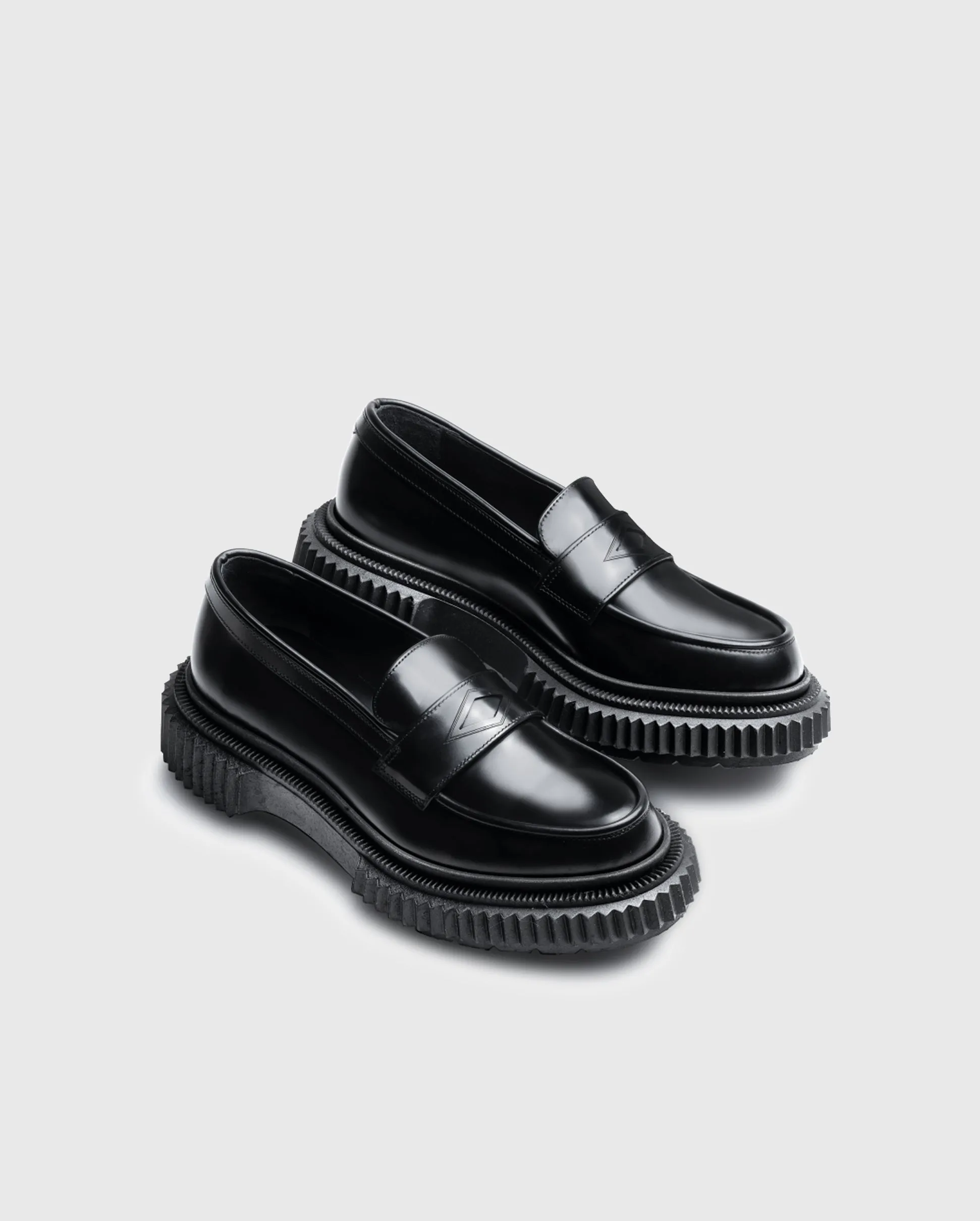 WMN TYPE 182 / BLACK